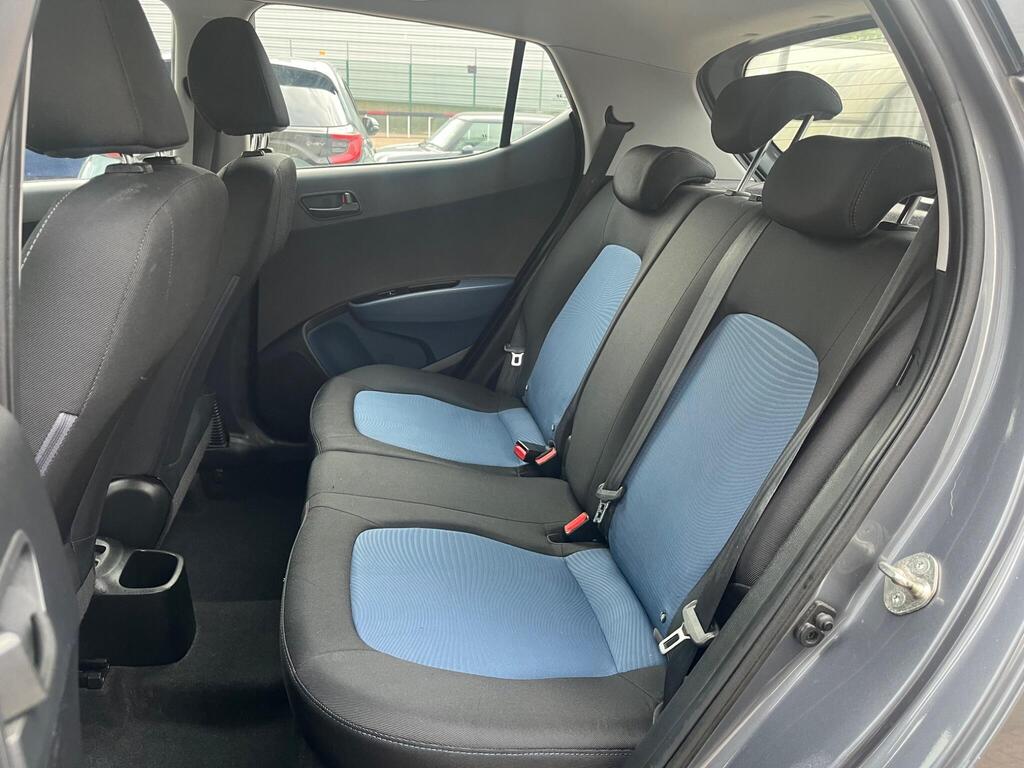 Hyundai i10 29