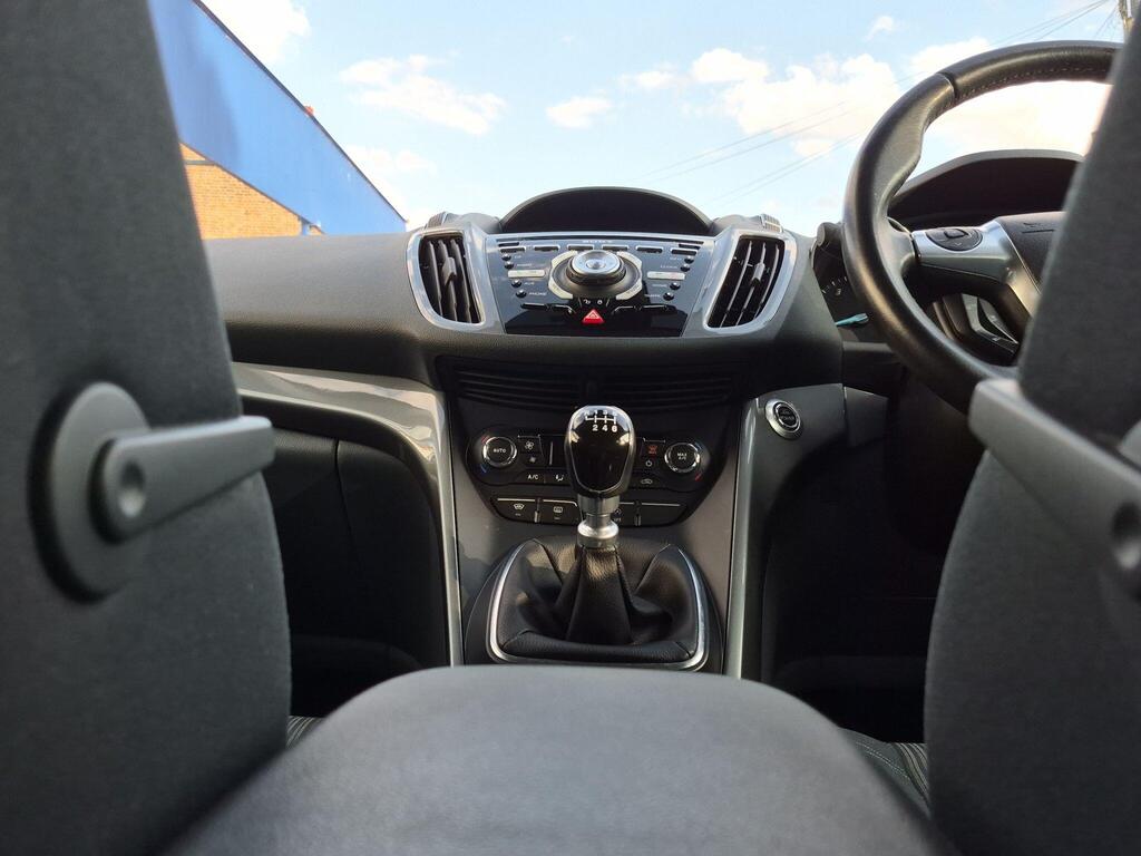 Ford C-Max 9