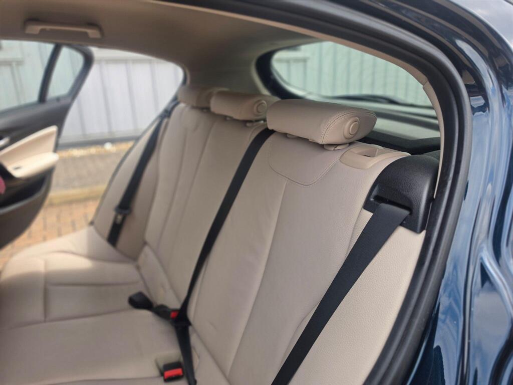 BMW 1 Series 25