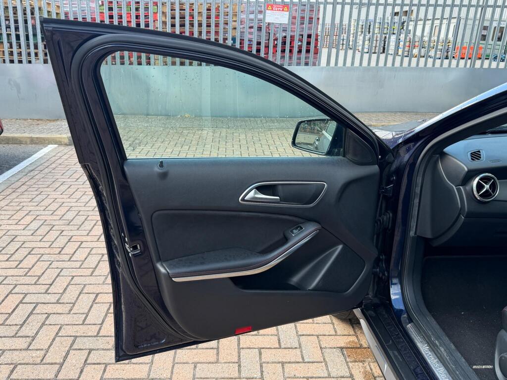 Mercedes-Benz GLA 36