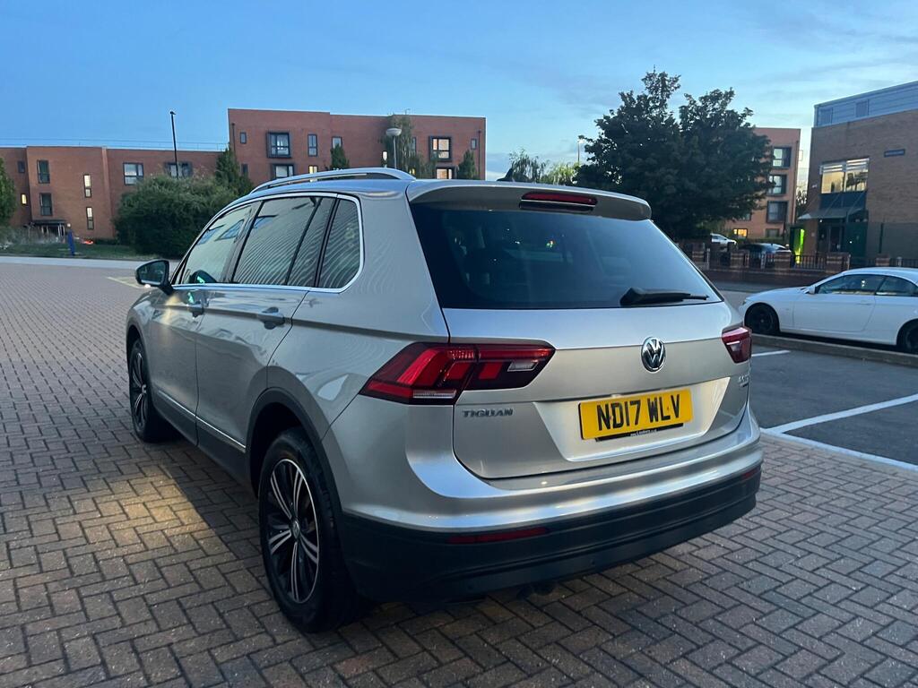 Volkswagen Tiguan 19