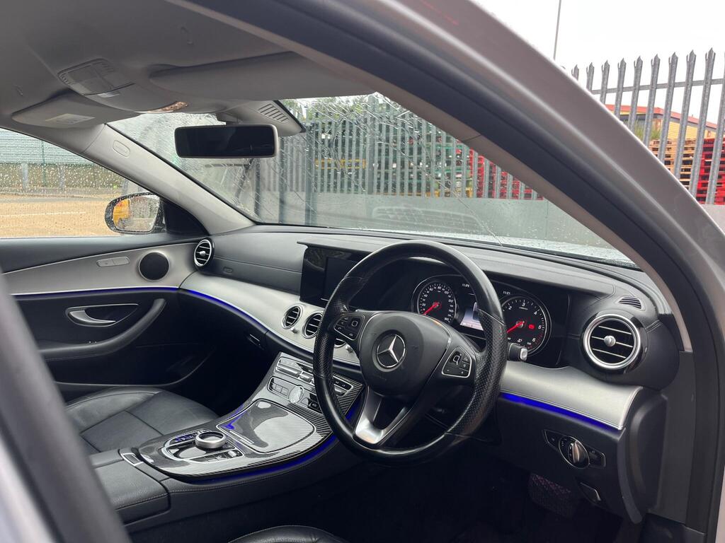 Mercedes-Benz E Class 26