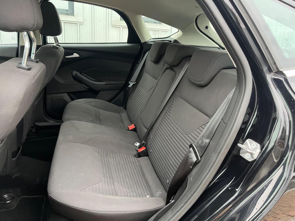Ford Focus 37