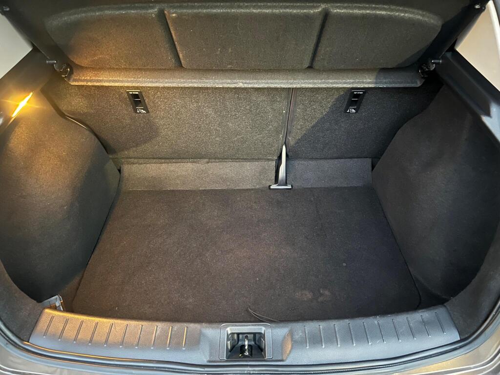 Nissan Pulsar 32