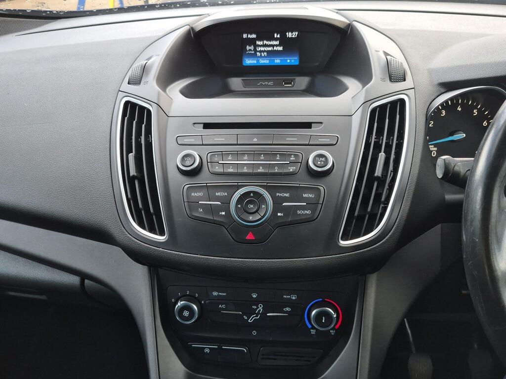 Ford C-Max 37