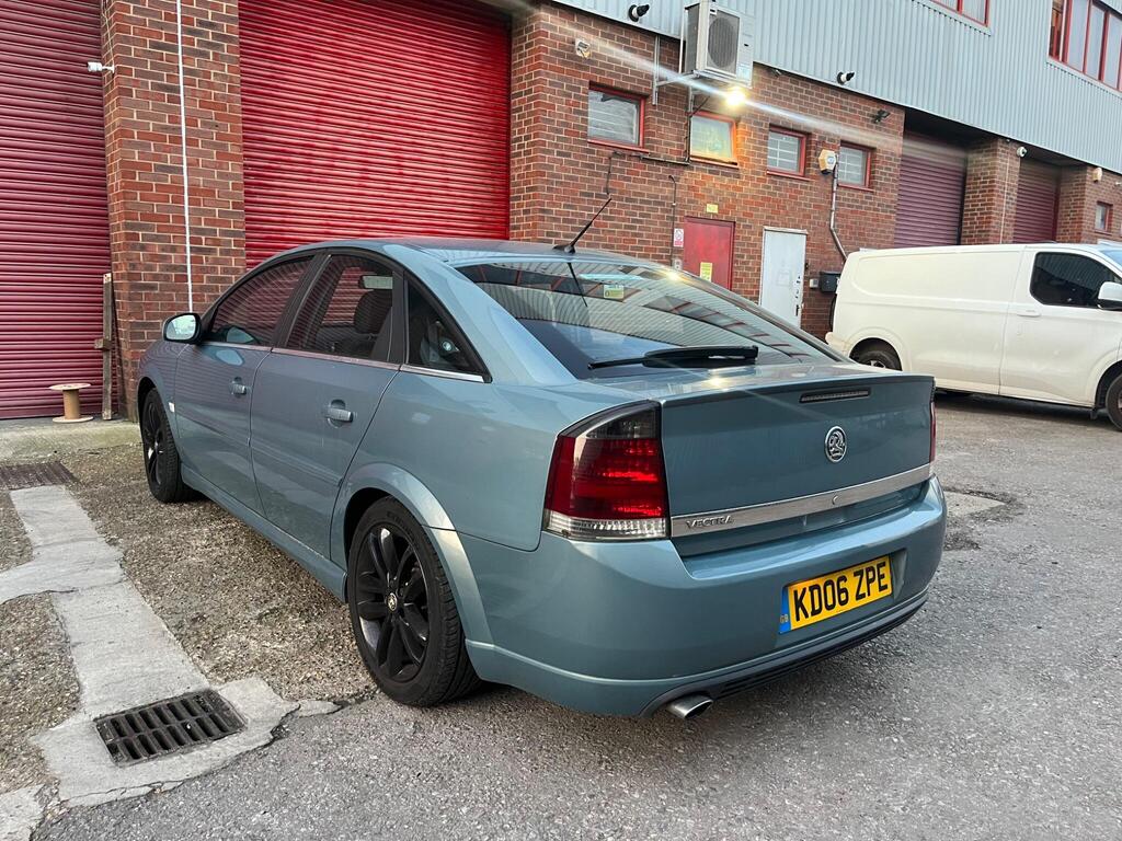 Vauxhall Vectra 15