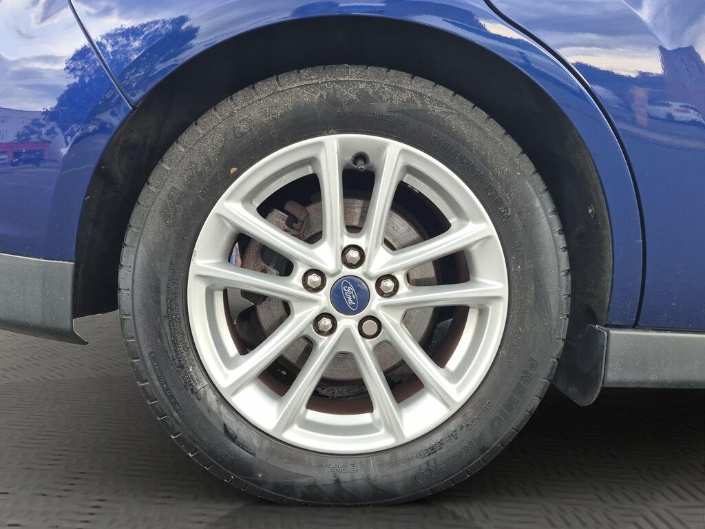 Ford C-Max 33