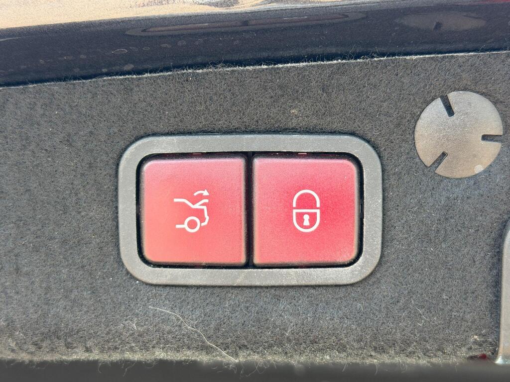 Mercedes-Benz C Class 37