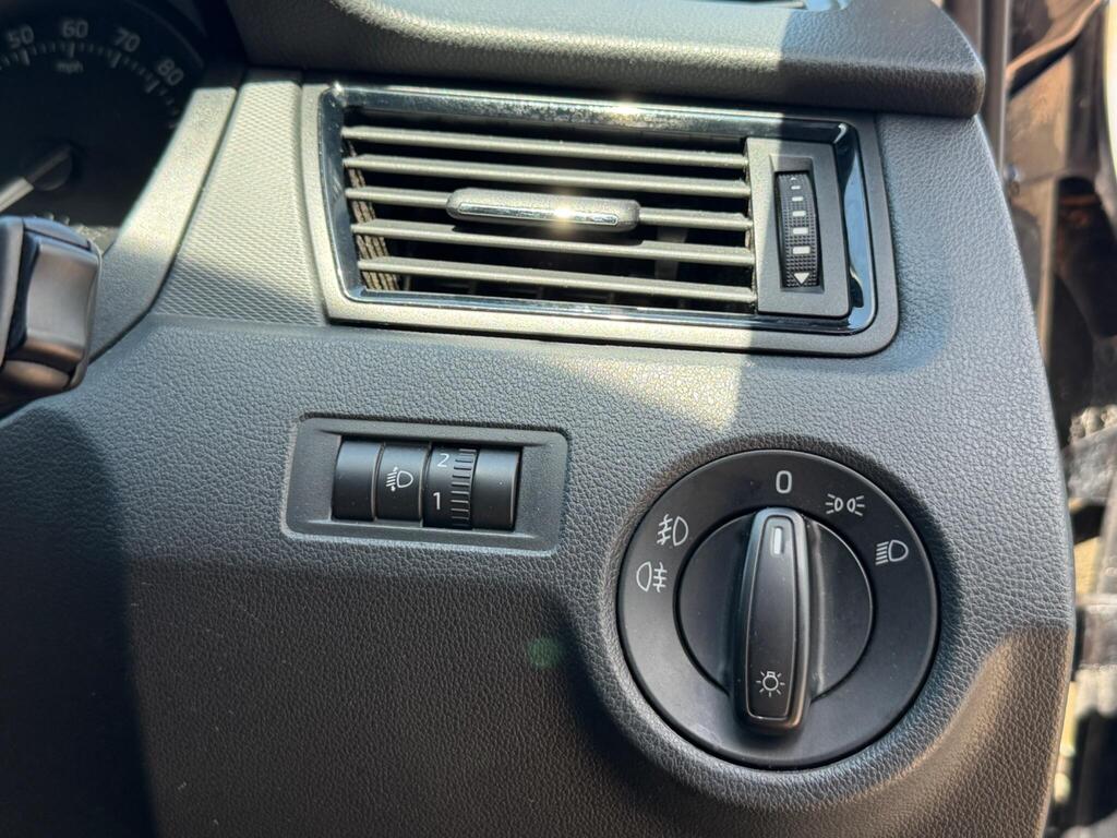 Skoda Rapid 29