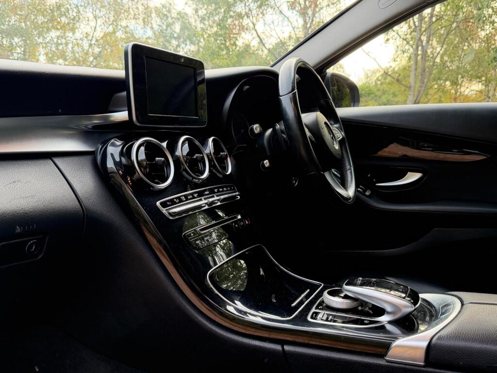 Mercedes-Benz C Class 14