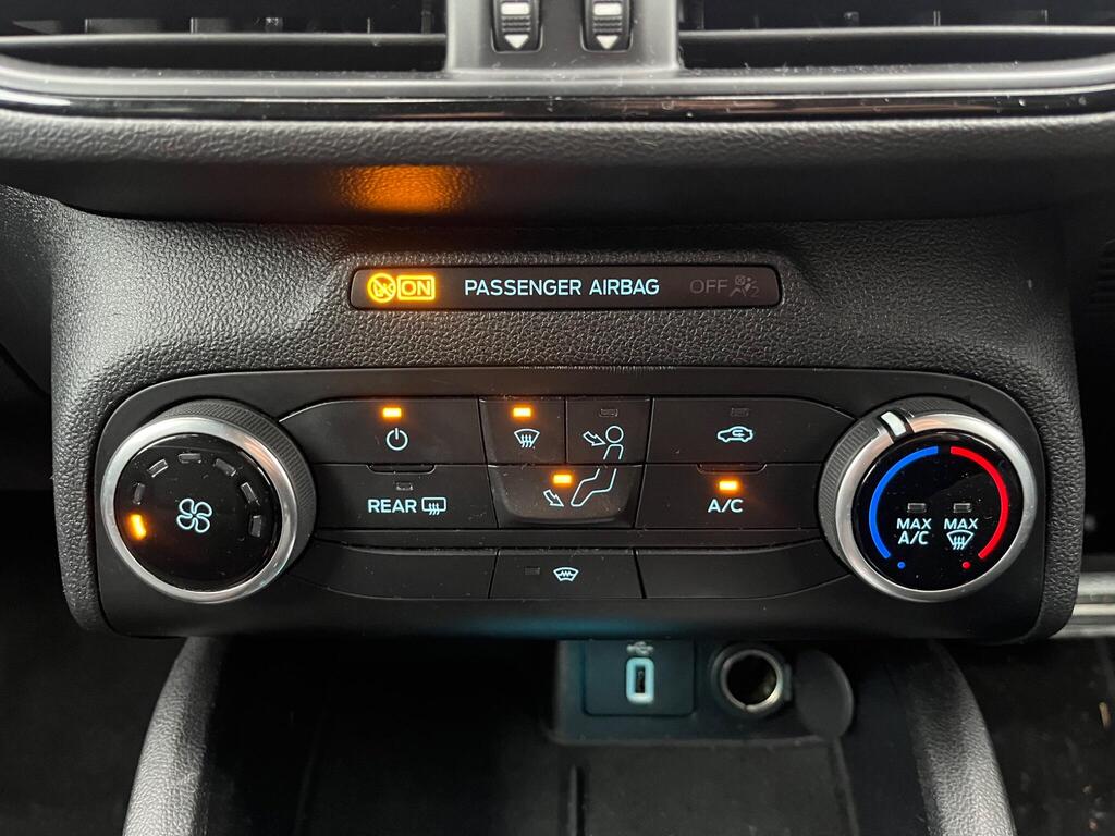 Ford Focus 63