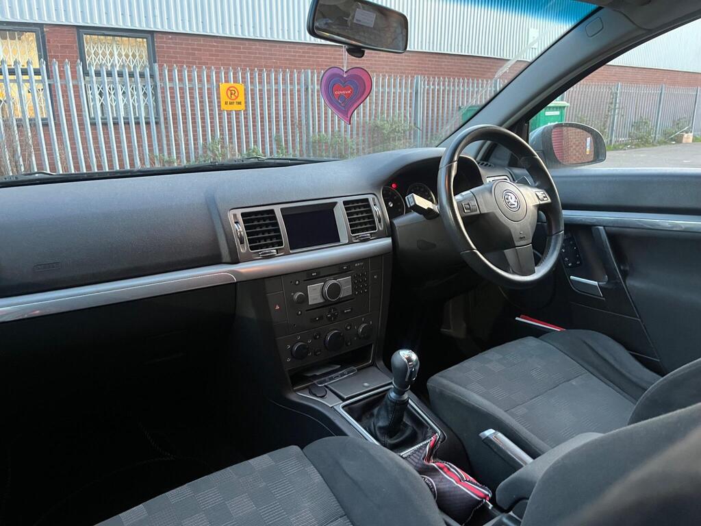 Vauxhall Vectra 28