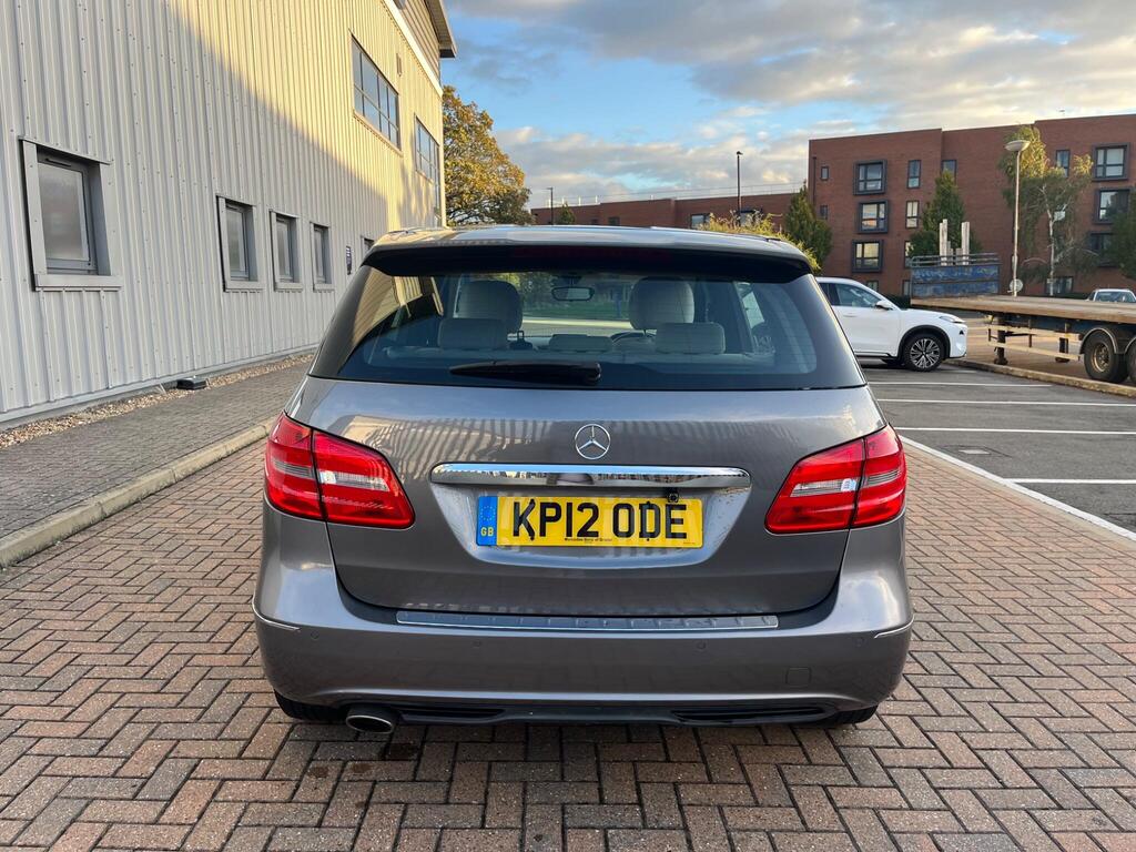 Mercedes-Benz B Class 22