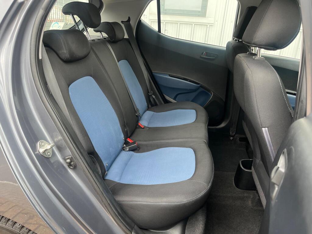 Hyundai i10 27