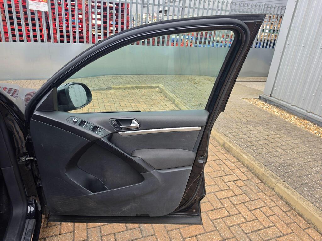 Volkswagen Tiguan 27