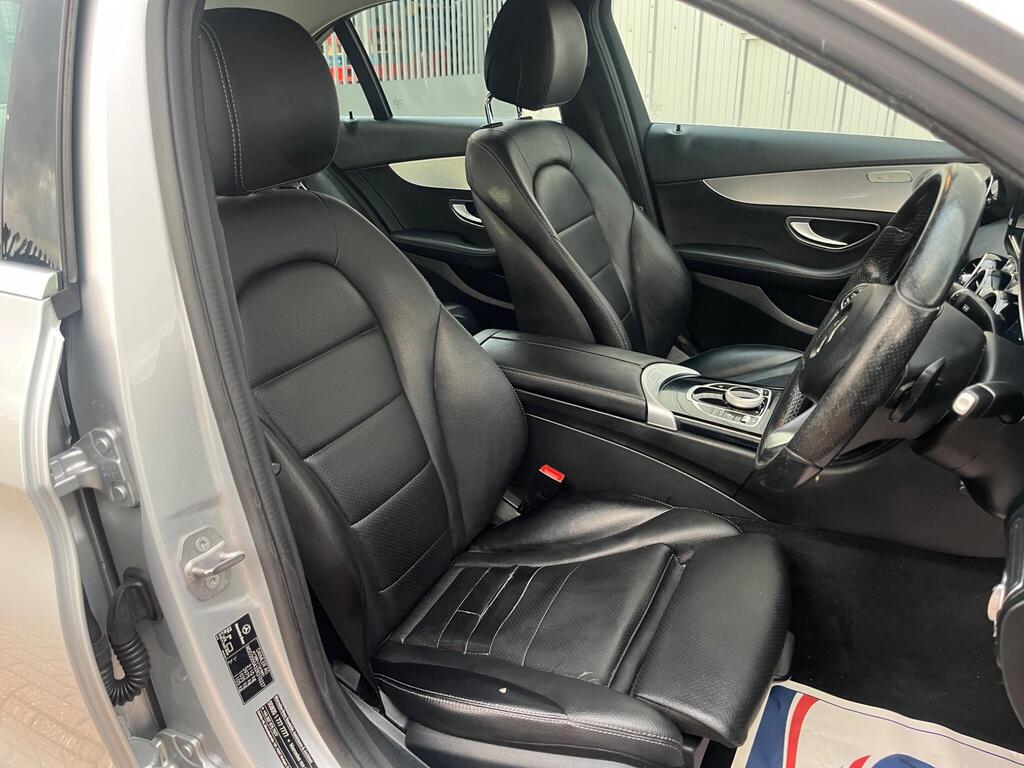 Mercedes-Benz C Class 24