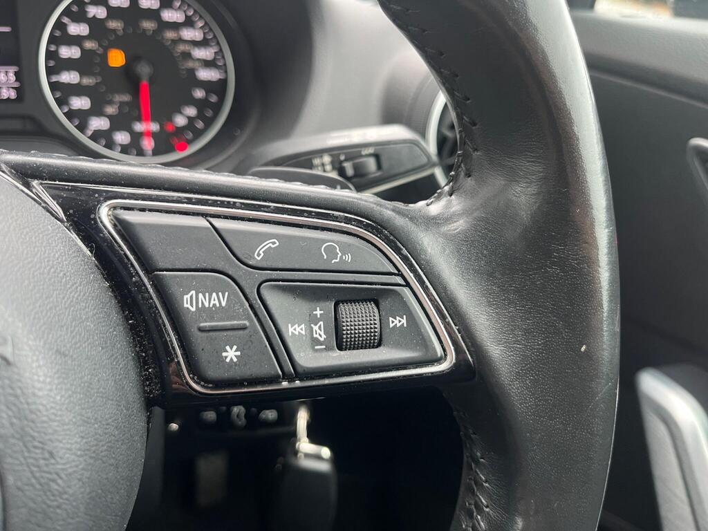Audi Q2 64