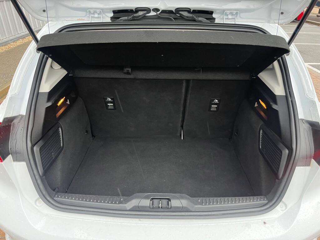 Ford Focus 77