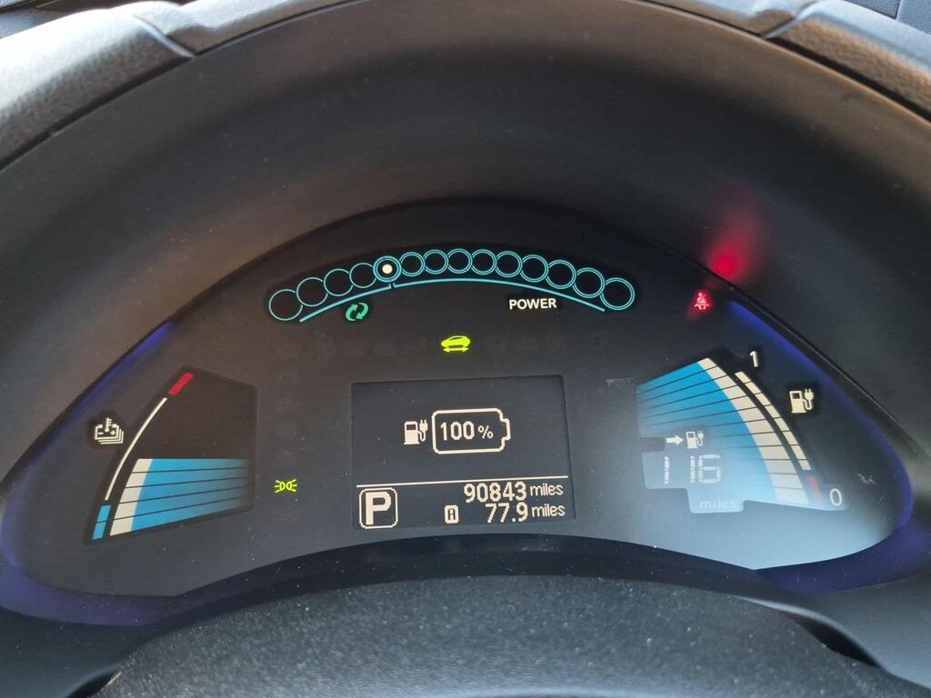 Nissan Leaf 6