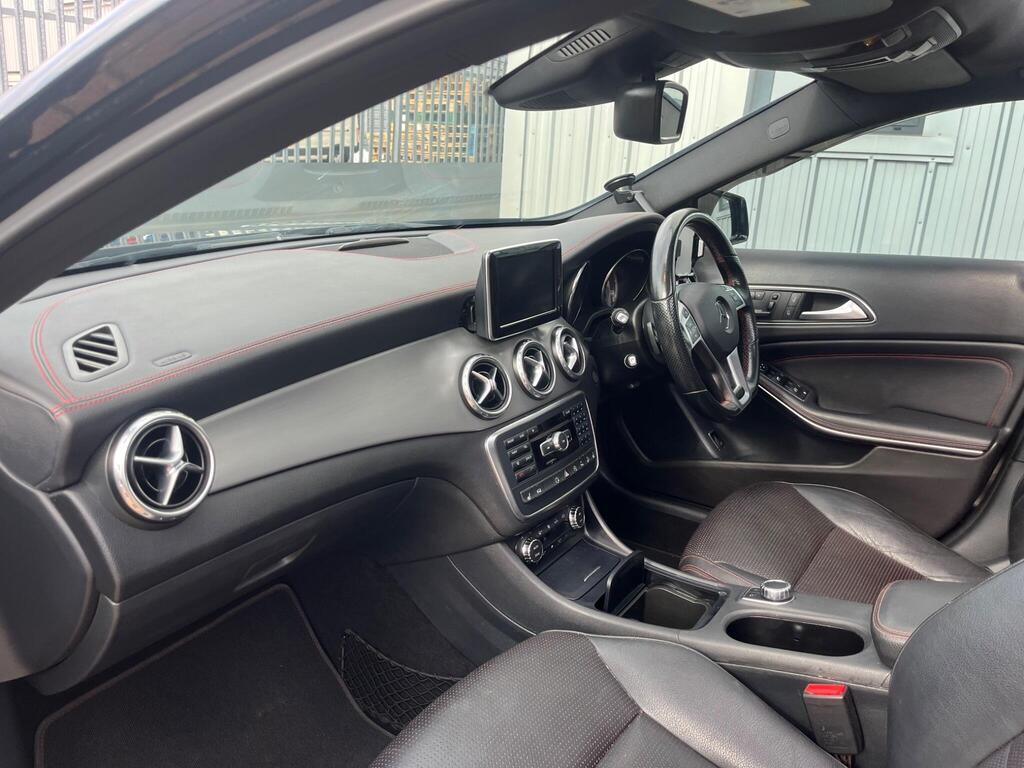 Mercedes-Benz GLA 19