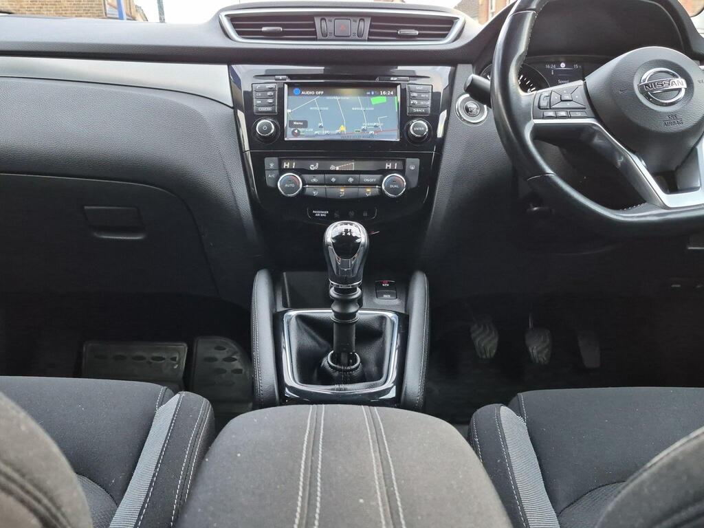 Nissan Qashqai 10