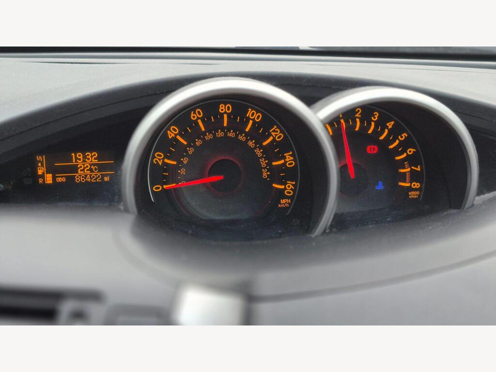 Toyota Verso 8
