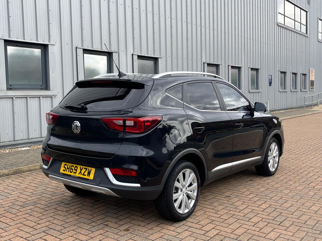 MG MG ZS 28