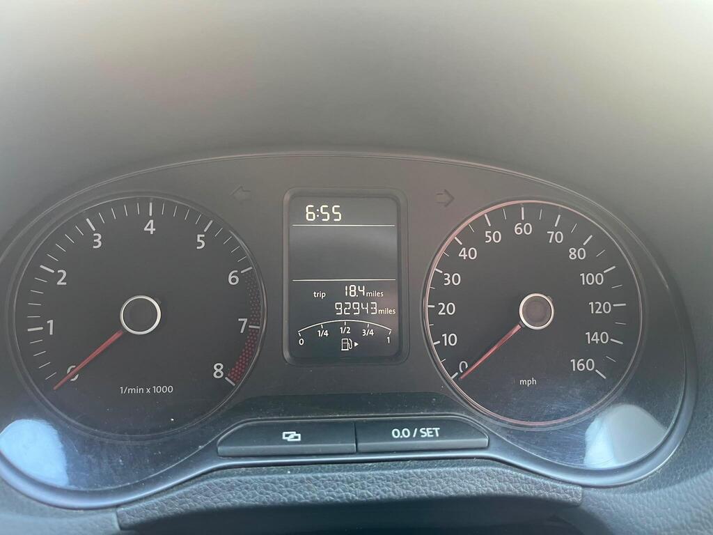 Volkswagen Polo 24