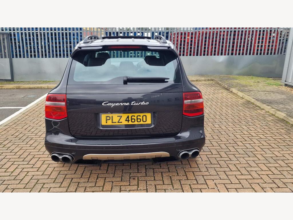 Porsche Cayenne 14