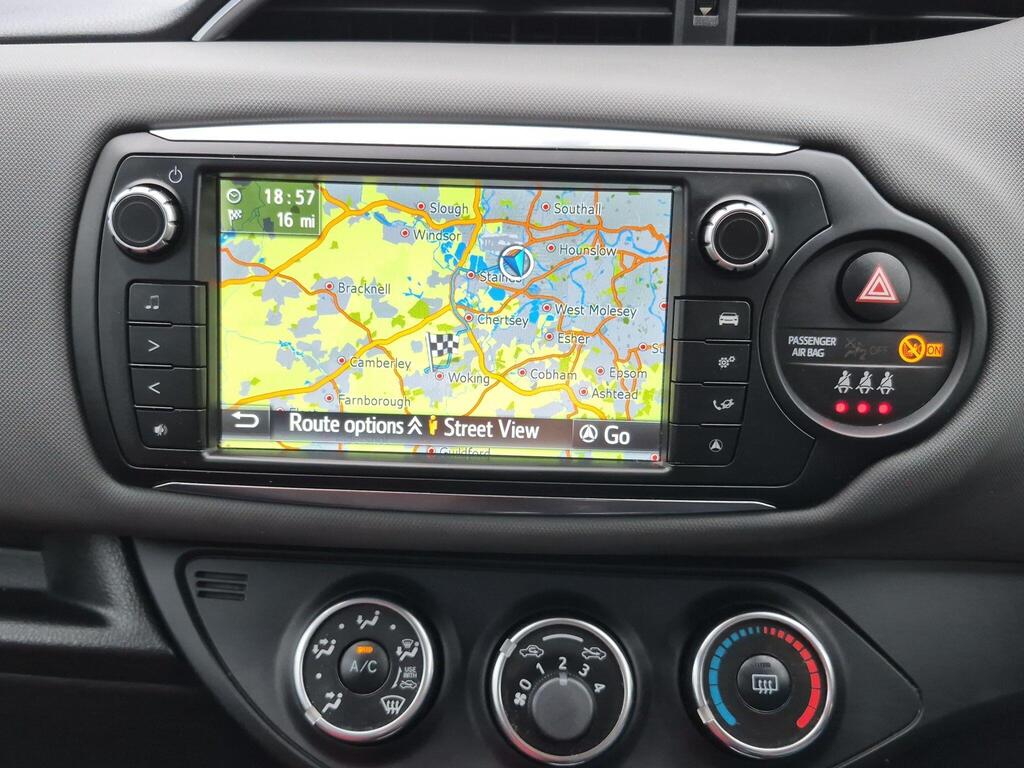 Toyota Yaris 52