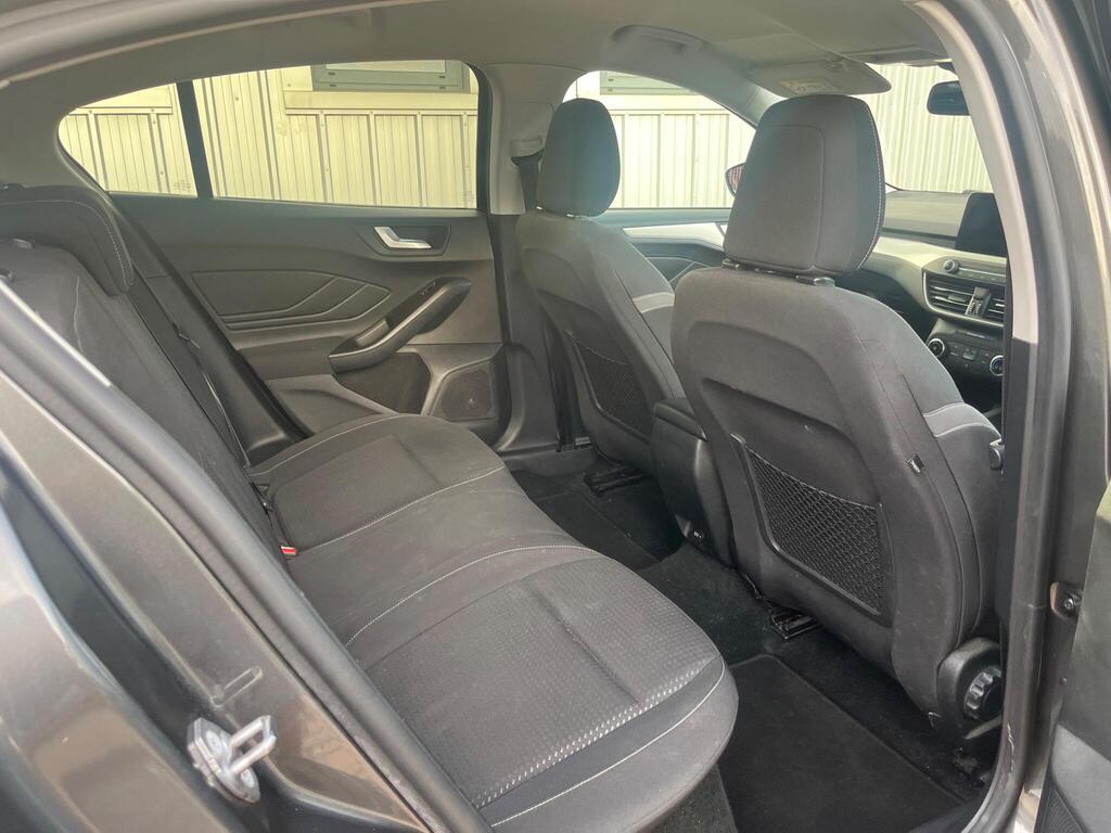 Ford Focus 52