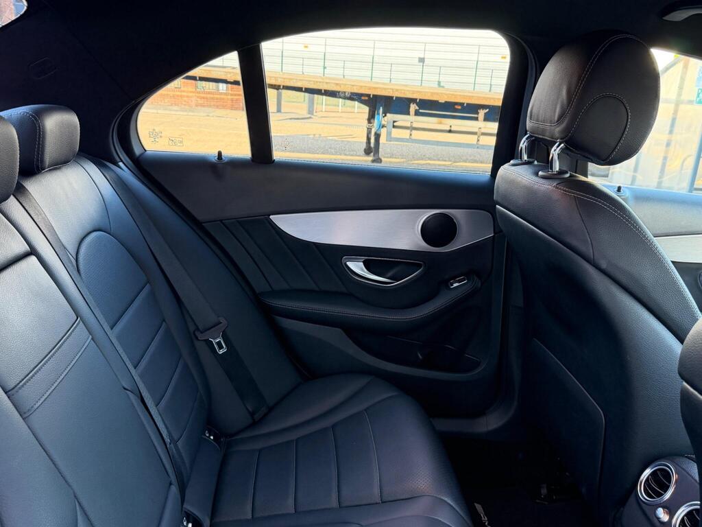 Mercedes-Benz C Class 28