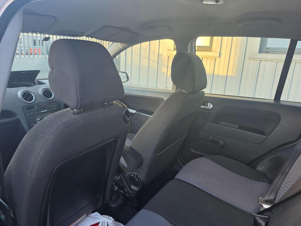 Ford Fusion 19