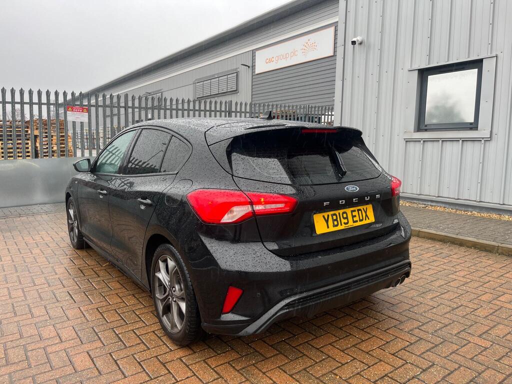 Ford Focus 5