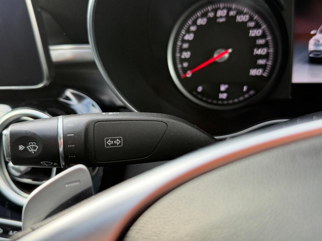Mercedes-Benz C Class 29