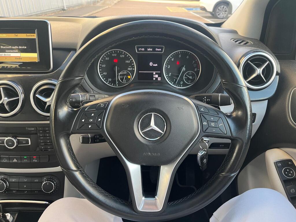 Mercedes-Benz B Class 76