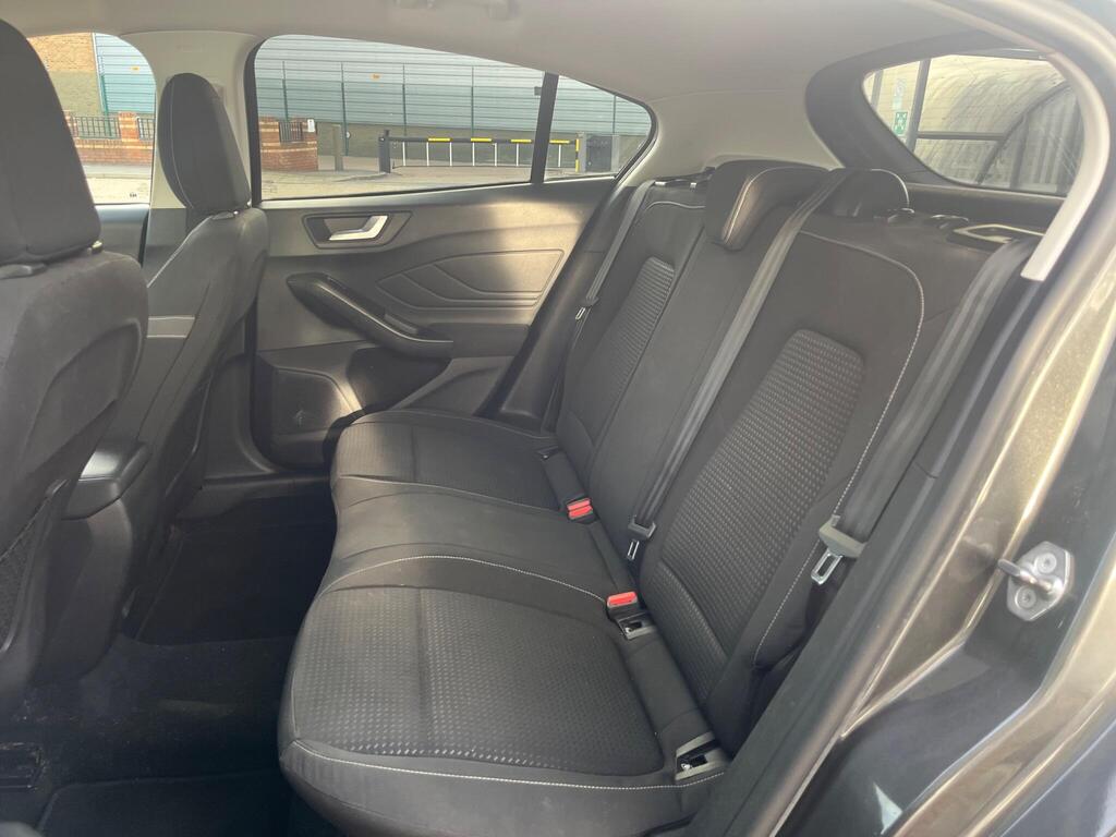 Ford Focus 56