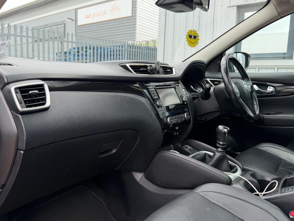 Nissan Qashqai 15