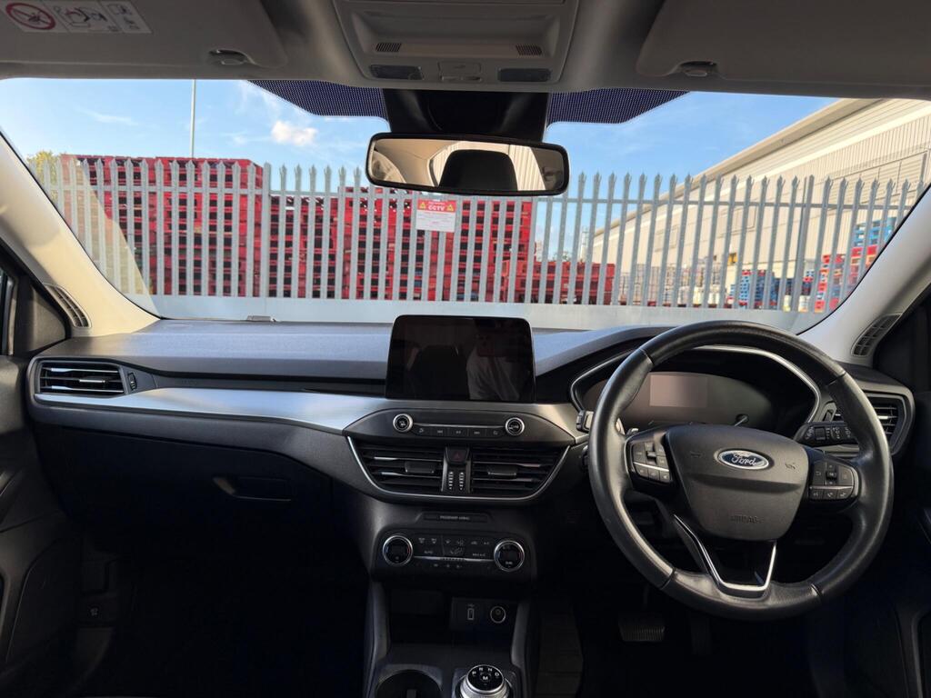 Ford Focus 21
