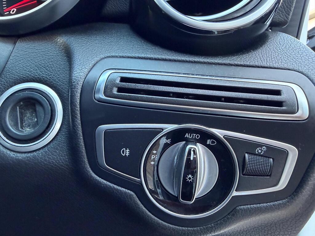 Mercedes-Benz C Class 30