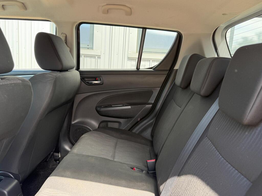 Suzuki Swift 28