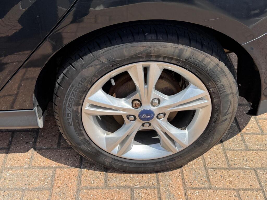 Ford Focus 41