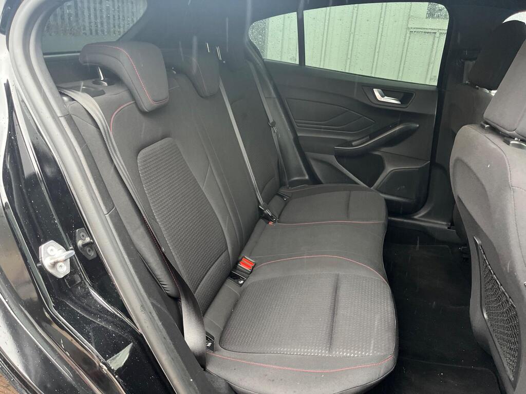 Ford Focus 54