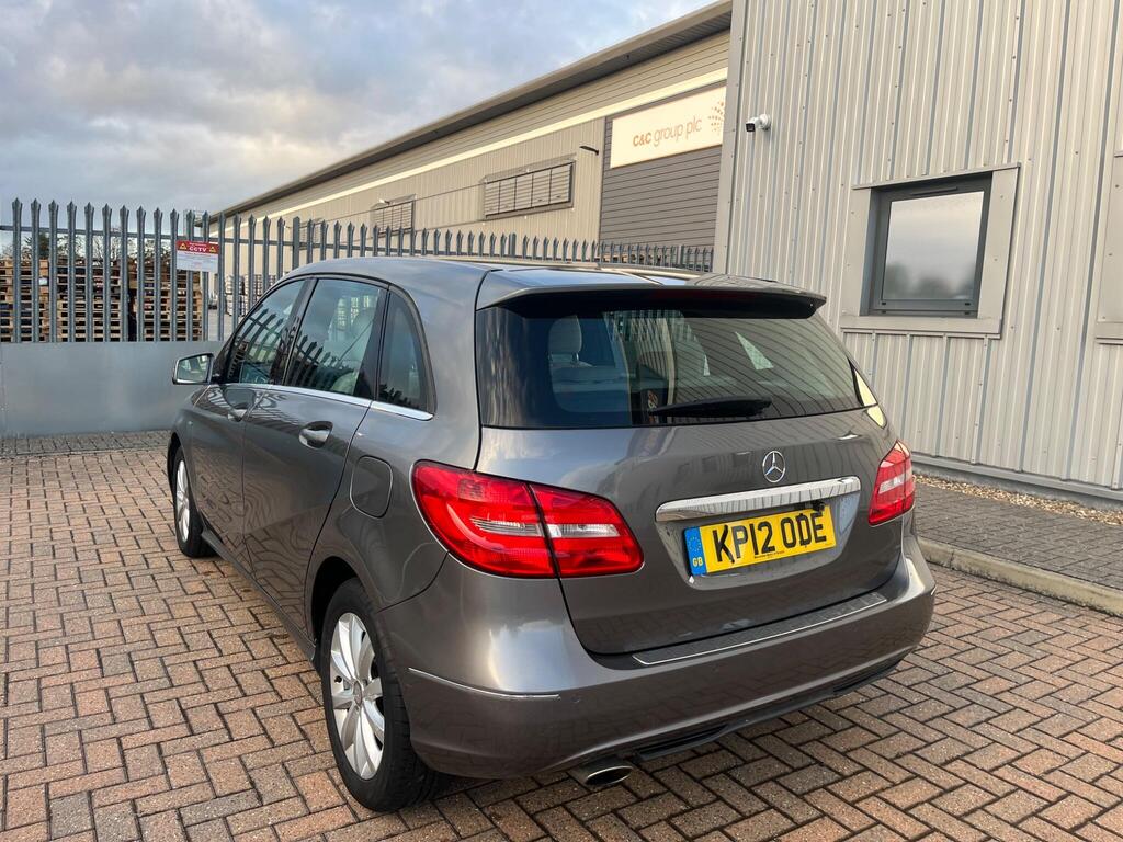 Mercedes-Benz B Class 3