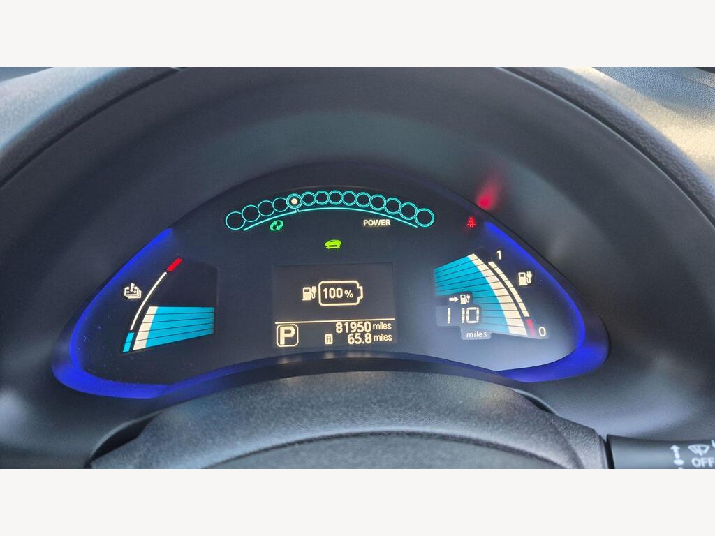 Nissan Leaf 5