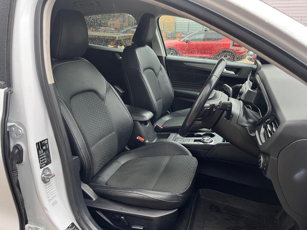 Ford Focus 37
