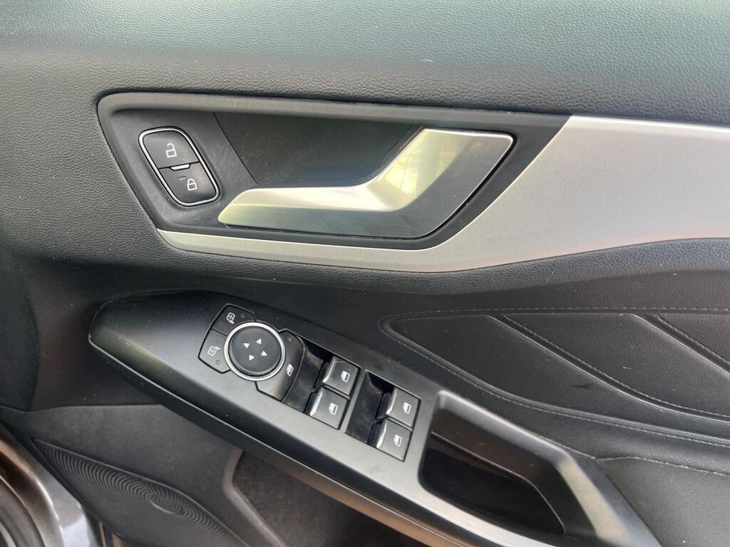 Ford Focus 69