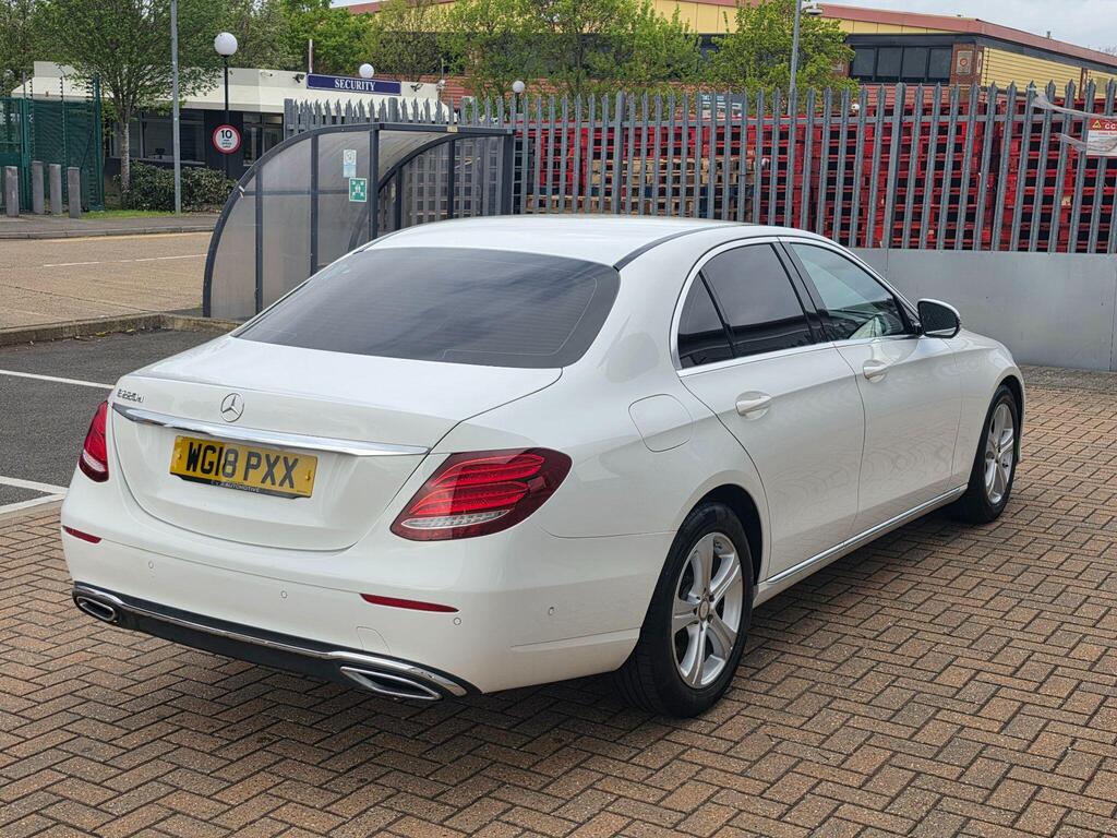 Mercedes-Benz E Class 18