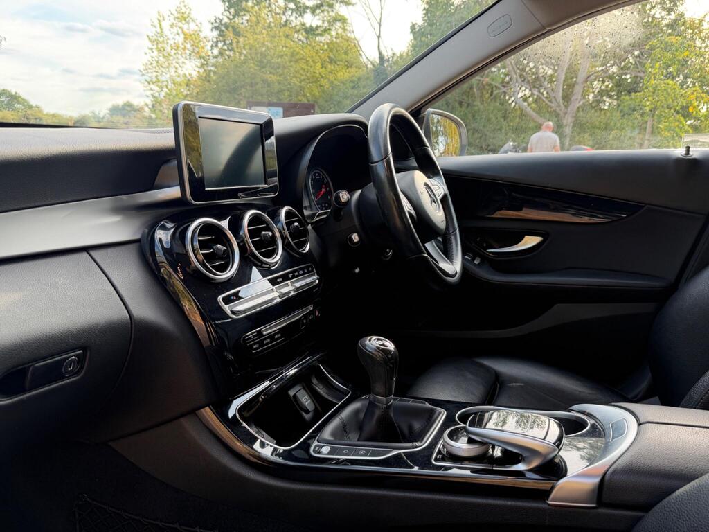 Mercedes-Benz C Class 14