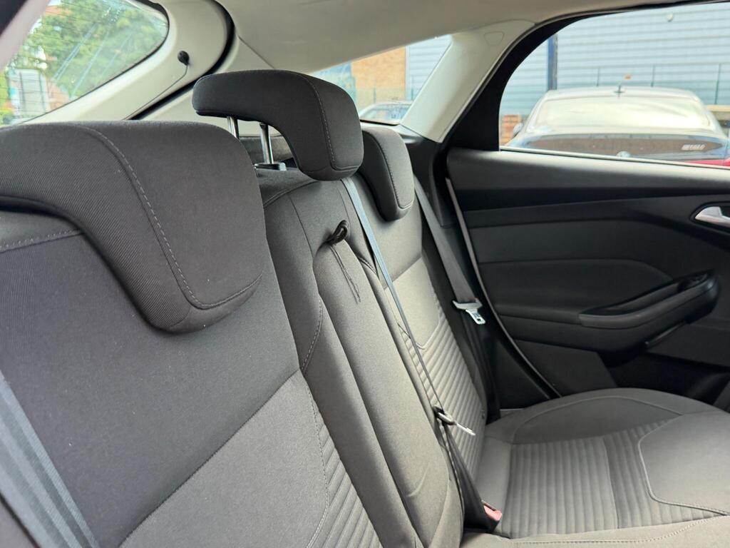 Ford Focus 25